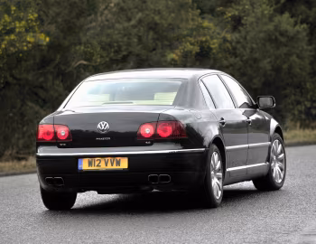 Volkswagen Phaeton W12 [UK-spec] '2007–10