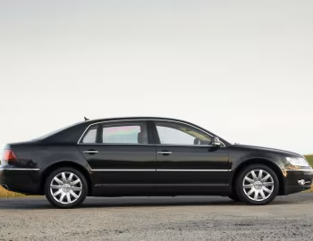 Volkswagen Phaeton W12 [UK-spec] '2007–10