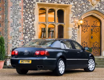 Volkswagen Phaeton W12 [UK-spec] '2007–10