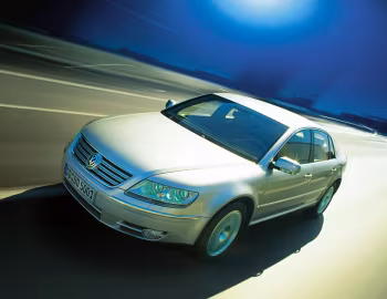 Volkswagen Phaeton W12 [Worldwide] (Typ 3D) '12.2001–03.2007