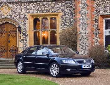 Volkswagen Phaeton W12 [UK-spec] '2007–10