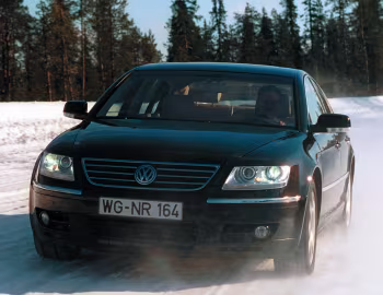 Volkswagen Phaeton W12 [Worldwide] (Typ 3D) '12.2001–03.2007