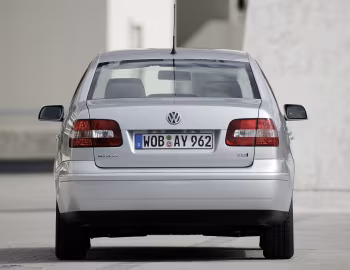 Volkswagen Polo 1.4 TDI Limousine [EU-spec] (Typ 9N2) '2003–05