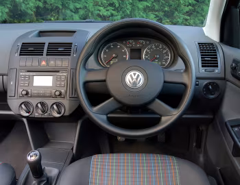 Panel frontal Volkswagen Polo 5-door [UK-spec] (Typ 9N3) '2005–09