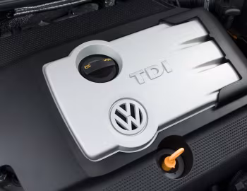 Bajo el capó Volkswagen Polo BlueMotion [UK-spec] (Typ 9N3) '2006–09