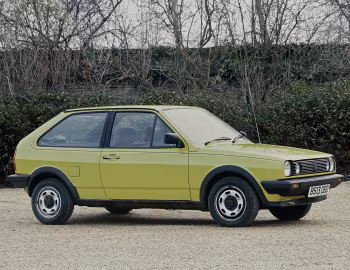 Volkswagen Polo Coupe [UK-spec] (Typ 86C) '1981–90