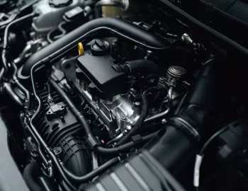 Bajo el capó Volkswagen Polo R-Line [Japan] (Typ AW) '2022–pr.