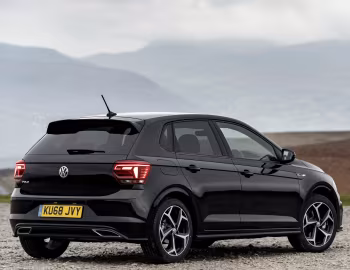Volkswagen Polo R-Line [UK-spec] (Typ AW) '2017–21