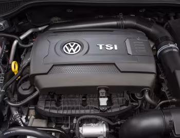 Под капотом Volkswagen Scirocco 2.0 TSI [Worldwide] '2014–17