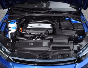 Bajo el capó Volkswagen Scirocco [UK-spec] '2008–14