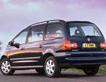 Volkswagen Sharan [UK-spec] '2004–08.2010