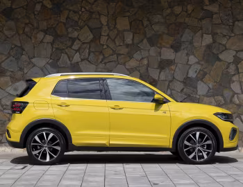 Volkswagen T-Cross R-Line [Japan] '2024–pr.