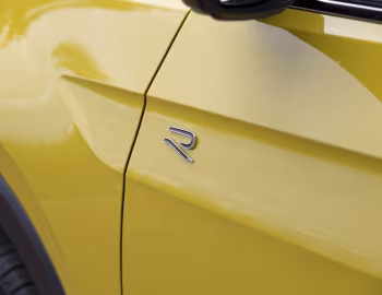 Volkswagen T-Cross R-Line [Japan] '2024–pr.