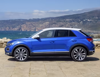 Volkswagen T-Roc [Worldwide] '2017–21