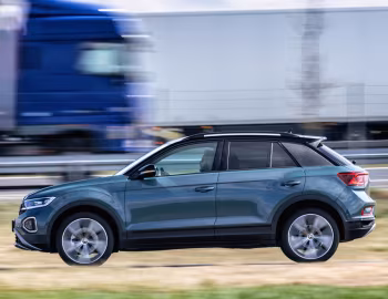 Volkswagen T-Roc [Worldwide] '2021–25