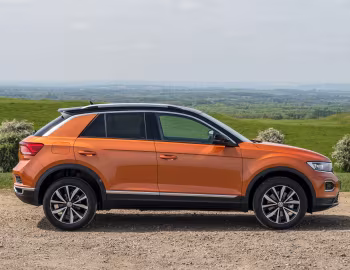 Volkswagen T-Roc [UK-spec] '2017–22