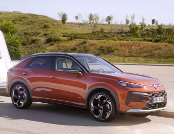 Volkswagen T-Roc 1.5 eTSI [Worldwide] '2025–pr.