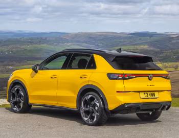 Volkswagen T-Roc 1.5 eTSI R-Line [UK-spec] '2026