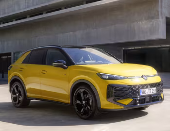 Volkswagen T-Roc 1.5 eTSI R-Line [Worldwide] '2025–pr.
