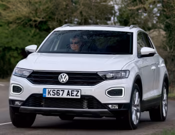 Volkswagen T-Roc 4MOTION [UK-spec] '2017–22