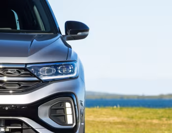 Volkswagen T-Roc 4MOTION R-Line [Australia] '2023–25
