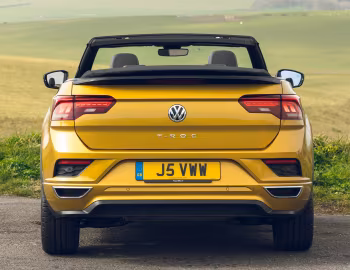 Volkswagen T-Roc Cabriolet R-Line [UK-spec] '2020–21