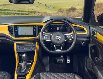 Panel frontal Volkswagen T-Roc Cabriolet R-Line [UK-spec] '2020–21