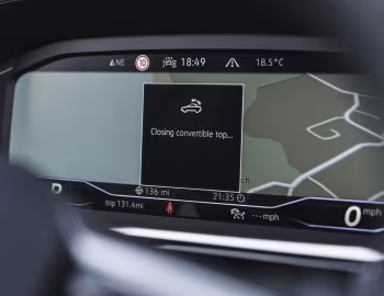 Torpedo Volkswagen T-Roc Cabriolet R-Line [UK-spec] '2022–25