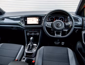 Panel frontal Volkswagen T-Roc R-Line [UK-spec] '2017–22