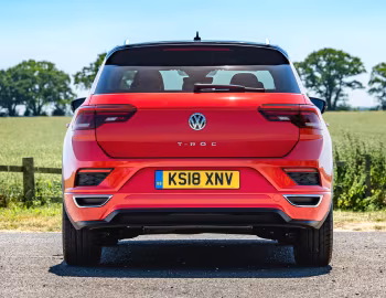 Volkswagen T-Roc R-Line [UK-spec] '2017–22