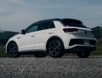 Volkswagen T-Roc R [Japan] '2022–25