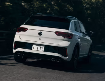 Volkswagen T-Roc R [Japan] '2022–25