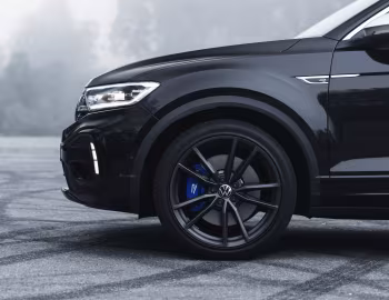 Volkswagen T-Roc R "Grid Edition" [Australia] '2023–25