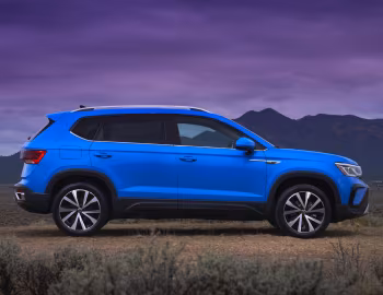 2022–24 Volkswagen Taos SEL [North America] '2021–24