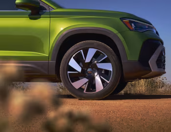 2025–pr. Volkswagen Taos SEL 4MOTION [North America] '2024–pr.