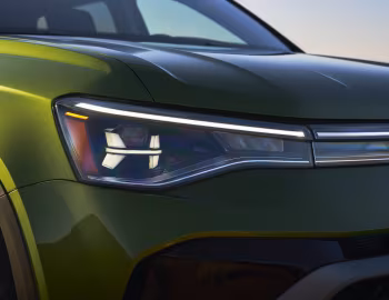 2025–pr. Volkswagen Taos SEL 4MOTION [North America] '2024–pr.
