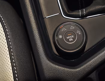 Intérieur 2025–pr. Volkswagen Taos SEL 4MOTION [North America] '2024–pr.
