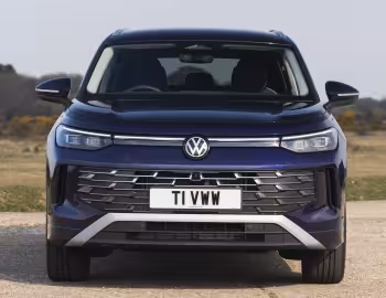 Volkswagen Tayron eTSI Elegance [UK-spec] '2025–pr.