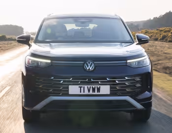 Volkswagen Tayron eTSI Elegance [UK-spec] '2025–pr.