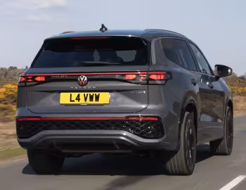 Volkswagen Tayron eHybrid R-Line [UK-spec] '2025–pr.