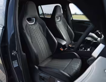 Interior Volkswagen Tayron eHybrid R-Line [UK-spec] '2025–pr.
