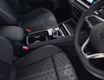 Interior Volkswagen Tayron eHybrid R-Line [UK-spec] '2025–pr.