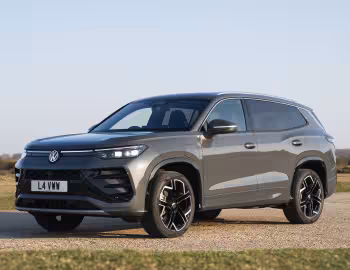 Volkswagen Tayron eHybrid R-Line [UK-spec] '2025–pr.
