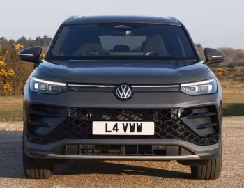 Volkswagen Tayron eHybrid R-Line [UK-spec] '2025–pr.