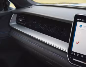 Interior Volkswagen Tayron eHybrid R-Line [UK-spec] '2025–pr.
