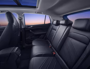 Interior Volkswagen Tharu XR '2024–pr.