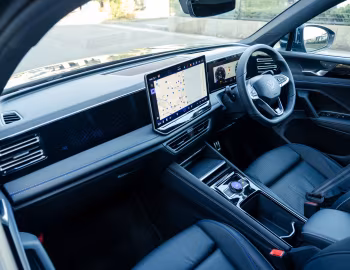Interior Volkswagen Tiguan 4MOTION TDI R-Line [Japan] '2025–pr.