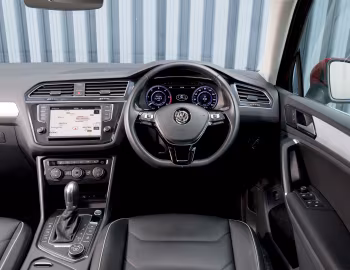 Panel frontal Volkswagen Tiguan [UK-spec] '2016–20