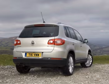 Volkswagen Tiguan [UK-spec] '2008–11