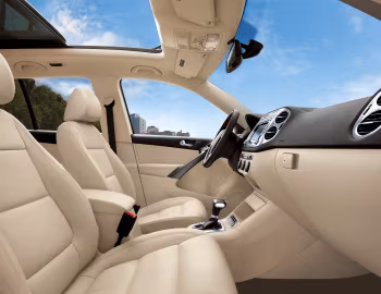 Interior 2009–11 Volkswagen Tiguan [North America] '2008–11